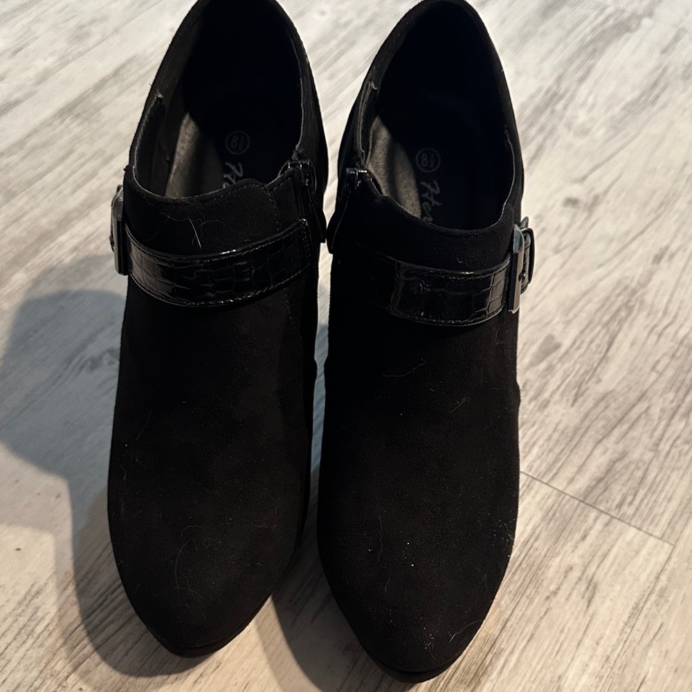 Herstyle Black Ankle Booties